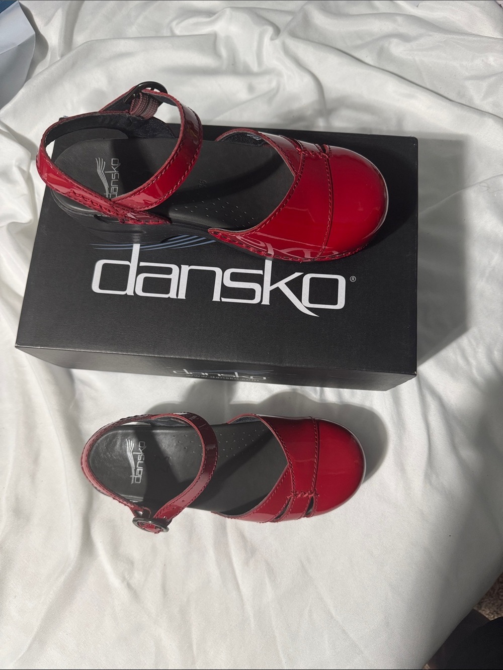 Dansko Maeve Patent Cherry Mary Jane Shoes NIB Red EU 36 US 5.5-6